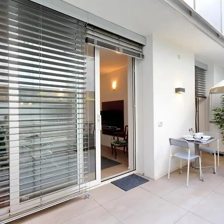 Apartment Piazza Del Popolo Rome
