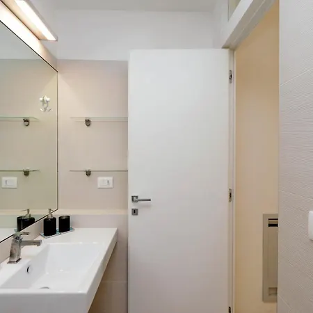 Apartment Piazza Del Popolo Rome
